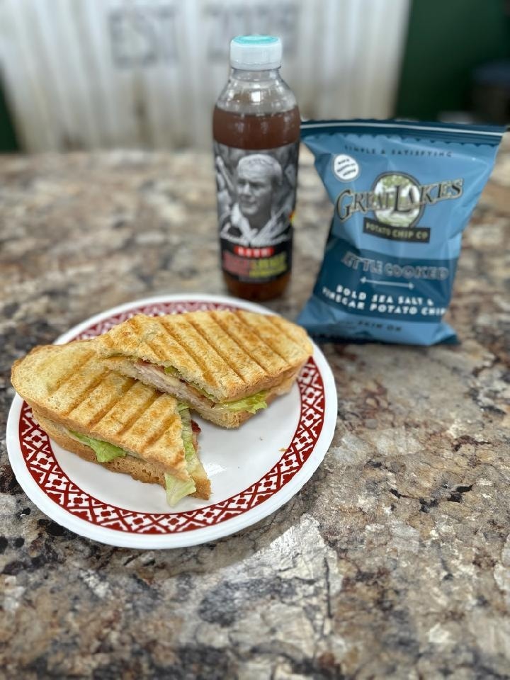 Lunch Combo - Turkey & Swiss Sourdough